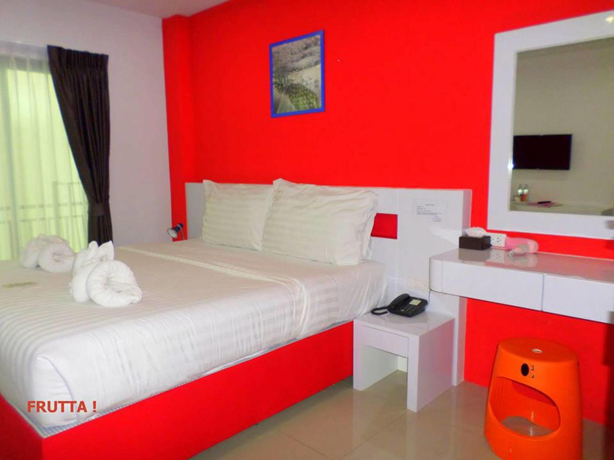 The Frutta Boutique Hotel Patong Екстериор снимка