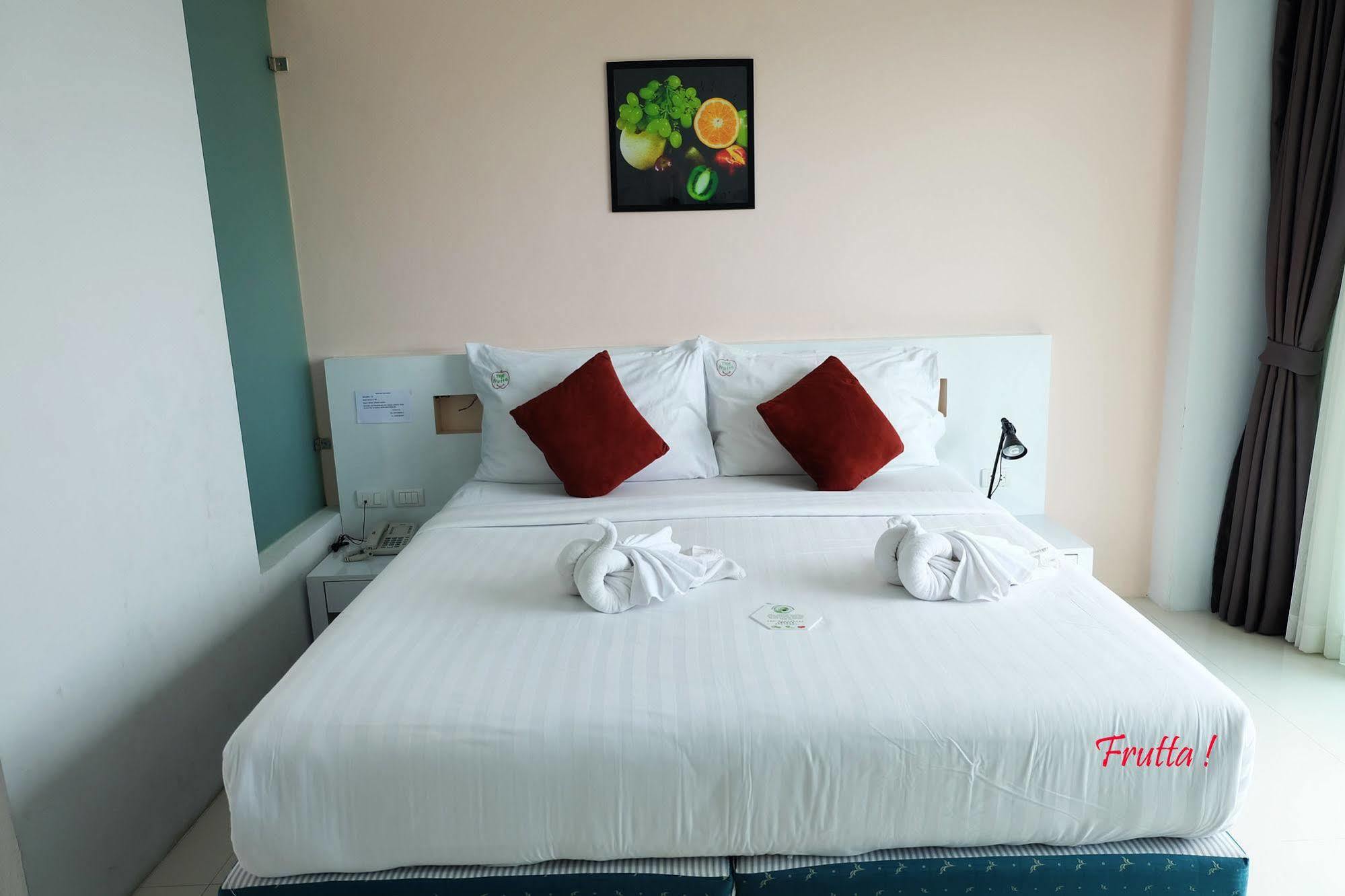 The Frutta Boutique Hotel Patong Екстериор снимка