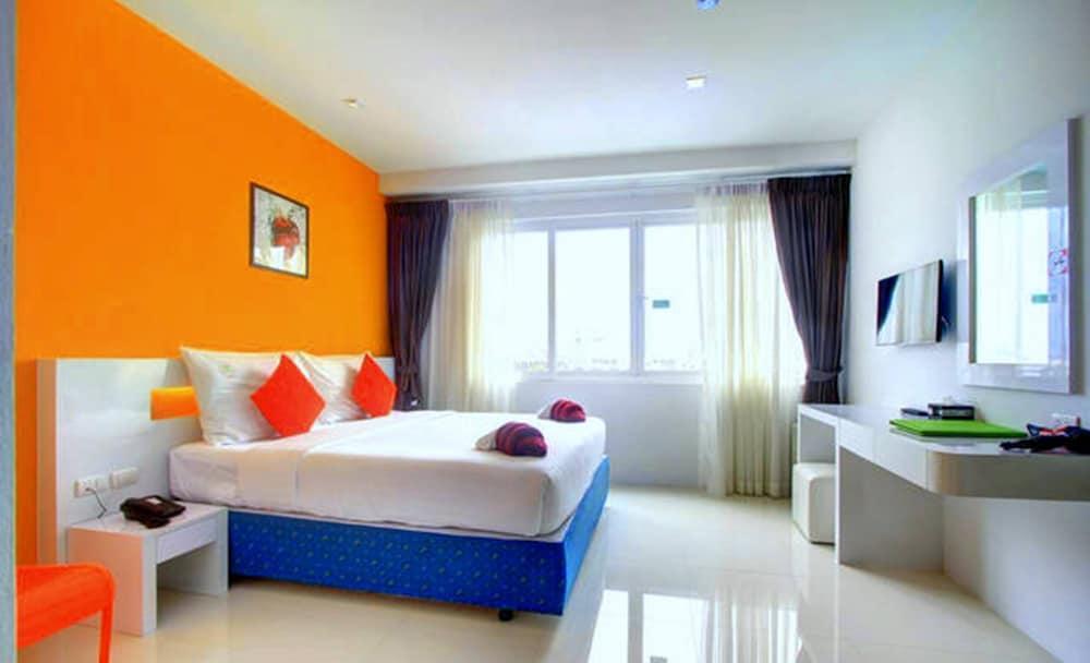The Frutta Boutique Hotel Patong Екстериор снимка